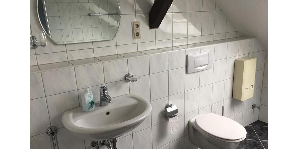 Dachgeschoßwohnung Saarbrücken St. Arnual - 2.5 Zimmer, 78 m&sup2;, 620&euro; | Angebot:26036137