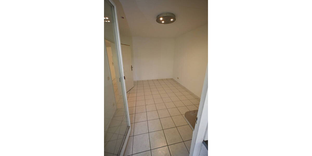 Etagenwohnung Saarbrücken St Arnual - 2 Zimmer, 65 m&sup2;, 125.000&euro; | Angebot:26909894