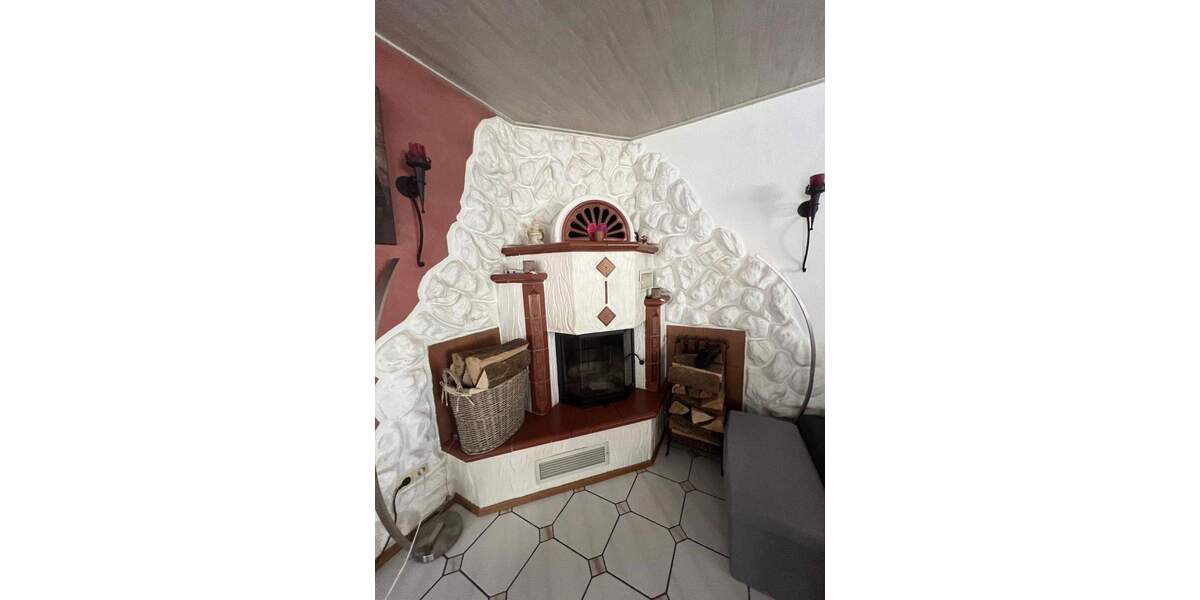 Reihenmittelhaus Friedrichsthal - 8 Zimmer, 200 m&sup2;, 197.000&euro; | Angebot:25686436