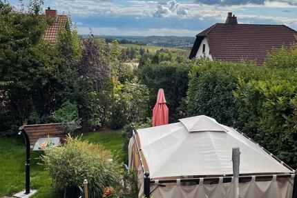 Haus Schiffweiler - 5 Zimmer, 130 m&sup2;, 1.200&euro; | Angebot:27705463