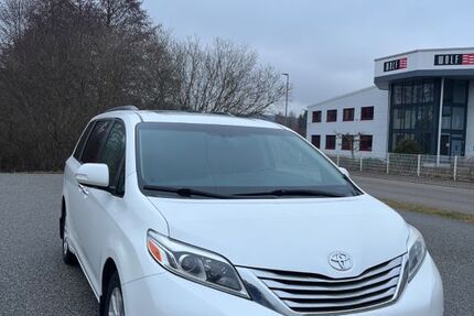 Toyota Sienna 216.110 km 20.900 &euro; Bruchmühlbach-Miesau 66892
