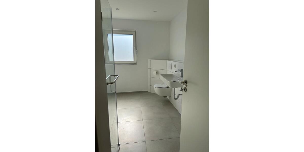 Etagenwohnung Riegelsberg - 3 Zimmer, 104 m&sup2;, 1.000&euro; | Angebot:26007927