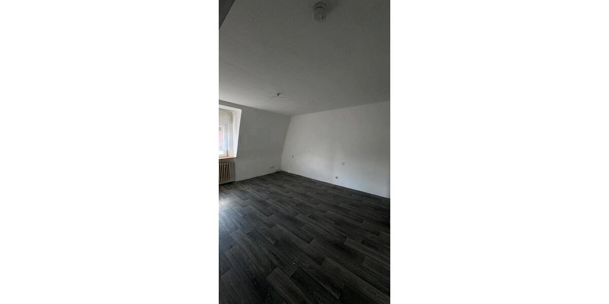 Etagenwohnung Sulzbach (Saar) - 4 Zimmer, 93 m&sup2;, 790&euro; | Angebot:25968188