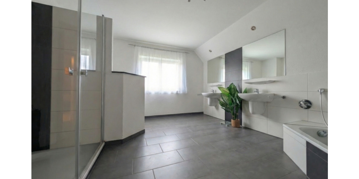 Einfamilienhaus Weselberg - 9 Zimmer, 335 m&sup2;, 498.000&euro; | Angebot:25744092