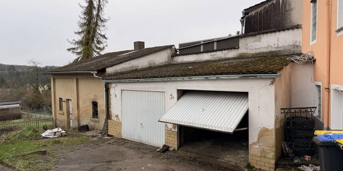 Mehrfamilienhaus, Wohnhaus Schiffweiler - 6 Zimmer, 184 m&sup2;, 265.000&euro; | Angebot:26290831