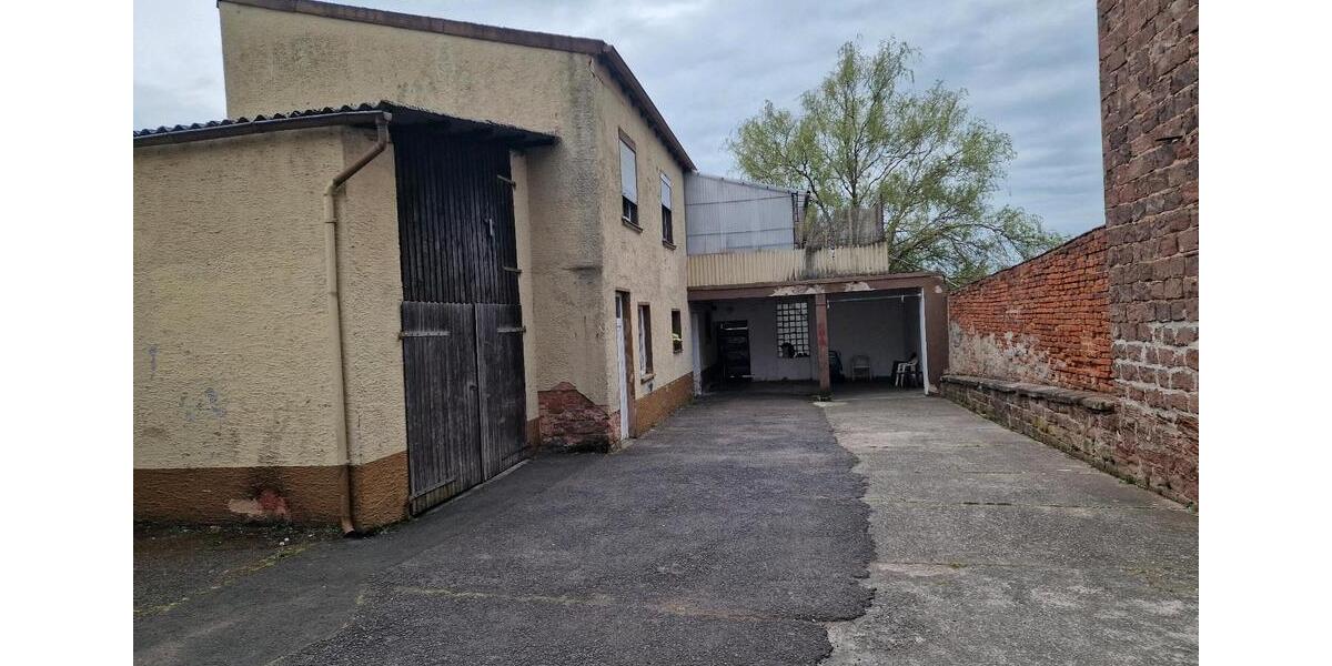 Mehrfamilienhaus, Wohnhaus Zweibrücken - 12 Zimmer, 240 m&sup2;, 250.000&euro; | Angebot:26594140