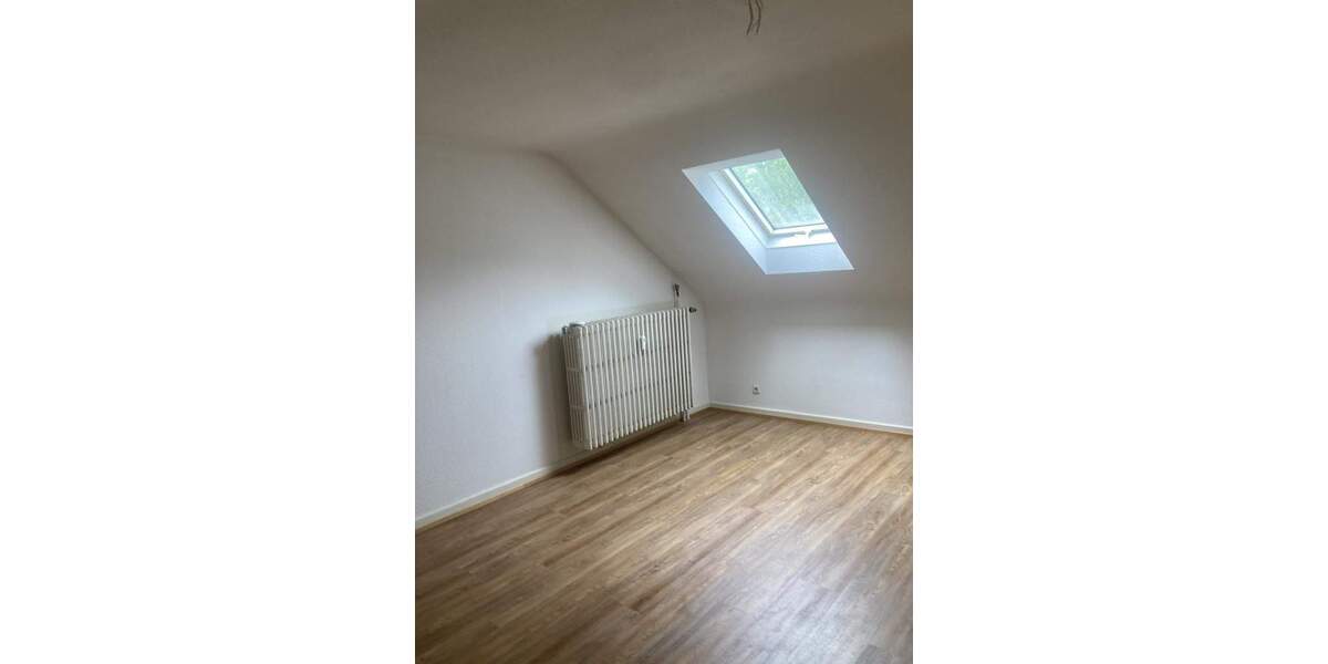 Etagenwohnung Saarbrücken Scheidt - 3 Zimmer, 97 m&sup2;, 685&euro; | Angebot:25667071