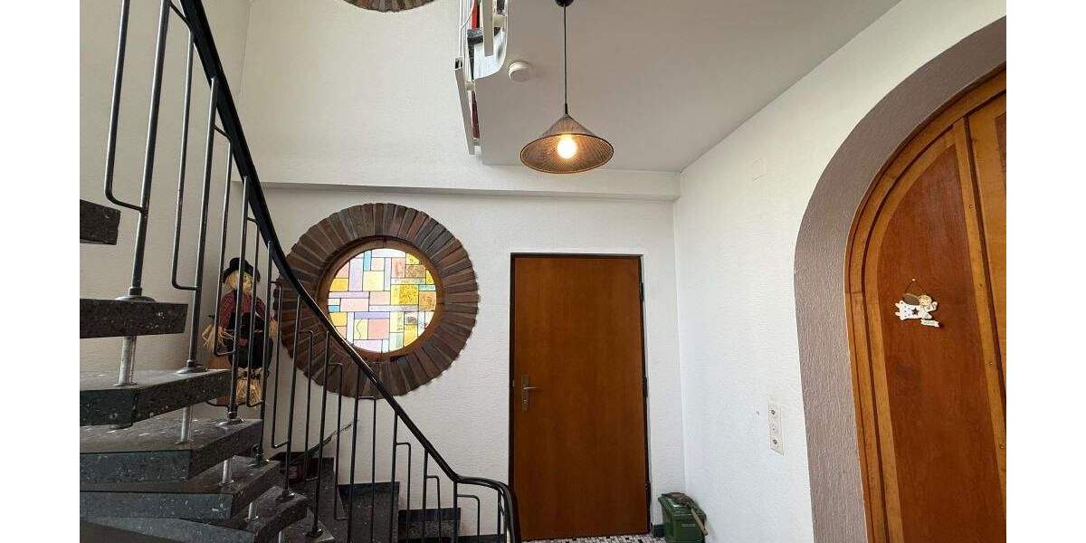 Etagenwohnung Saarbrücken Brebach-Fechingen - 4 Zimmer, 86 m&sup2;, 229.000&euro; | Angebot:25695570