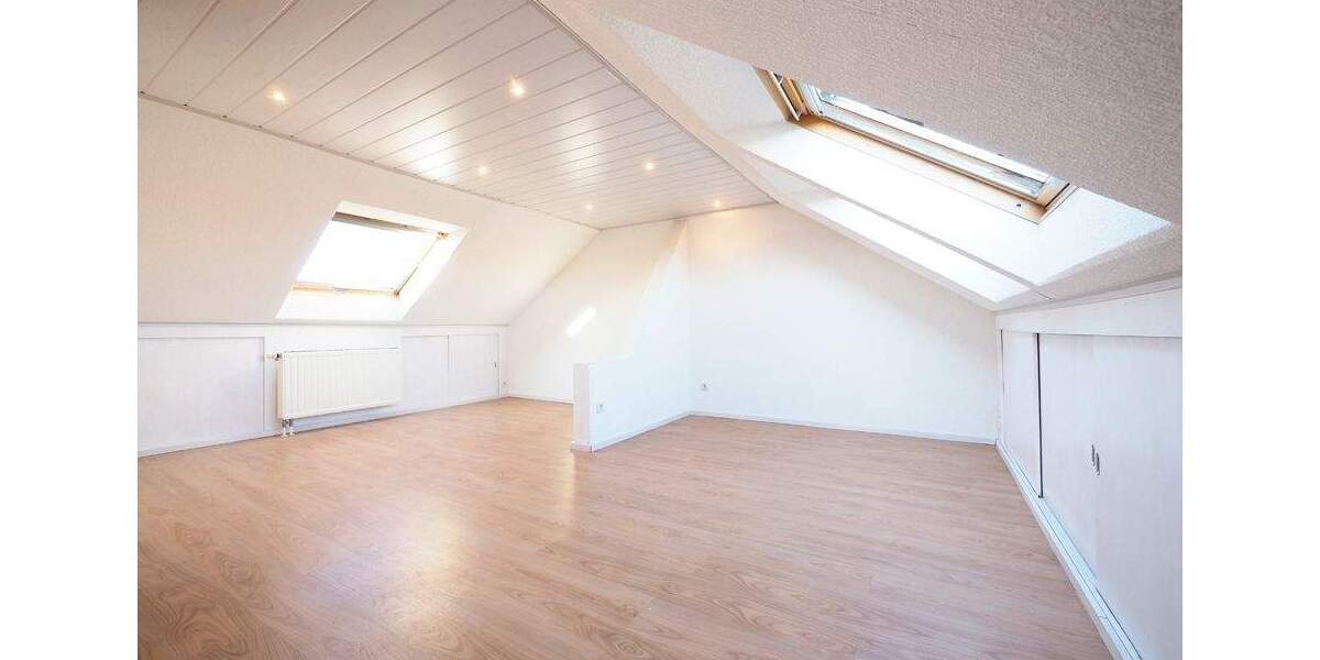 Doppelhaushälfte Riegelsberg - 8 Zimmer, 156 m&sup2;, 329.000&euro; | Angebot:25675564