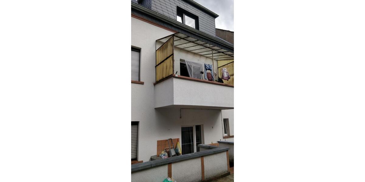 Etagenwohnung Neunkirchen - 4 Zimmer, 105 m&sup2;, 950&euro; | Angebot:25973604