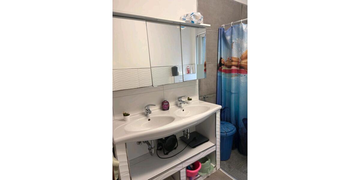 Etagenwohnung Neunkirchen - 4 Zimmer, 94 m&sup2;, 92.000&euro; | Angebot:26931596