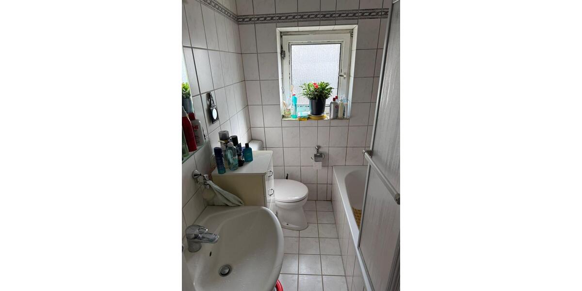 Einfamilienhaus Neunkirchen - 4 Zimmer, 140 m&sup2;, 1.100&euro; | Angebot:25886368