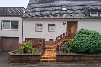 Haus Schönenberg-Kübelberg Kübelberg - 7 Zimmer, 200 m&sup2;, 220.000&euro; | Angebot:26088698