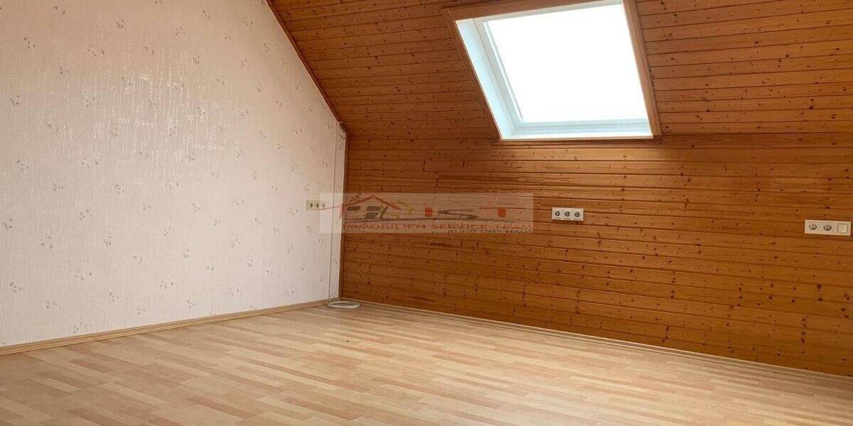 Doppelhaushälfte Jettenbach - 8 Zimmer, 170 m&sup2;, 150.000&euro; | Angebot:25666424