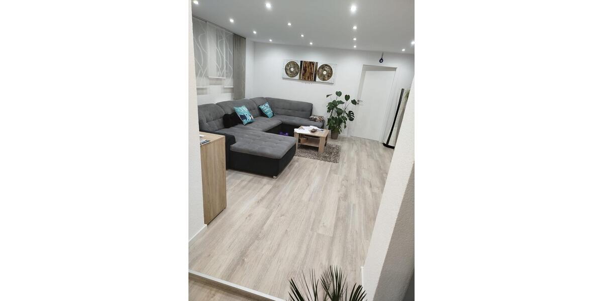 Mehrfamilienhaus, Wohnhaus Höheinöd - 7.5 Zimmer, 263 m&sup2;, 430.000&euro; | Angebot:24292423