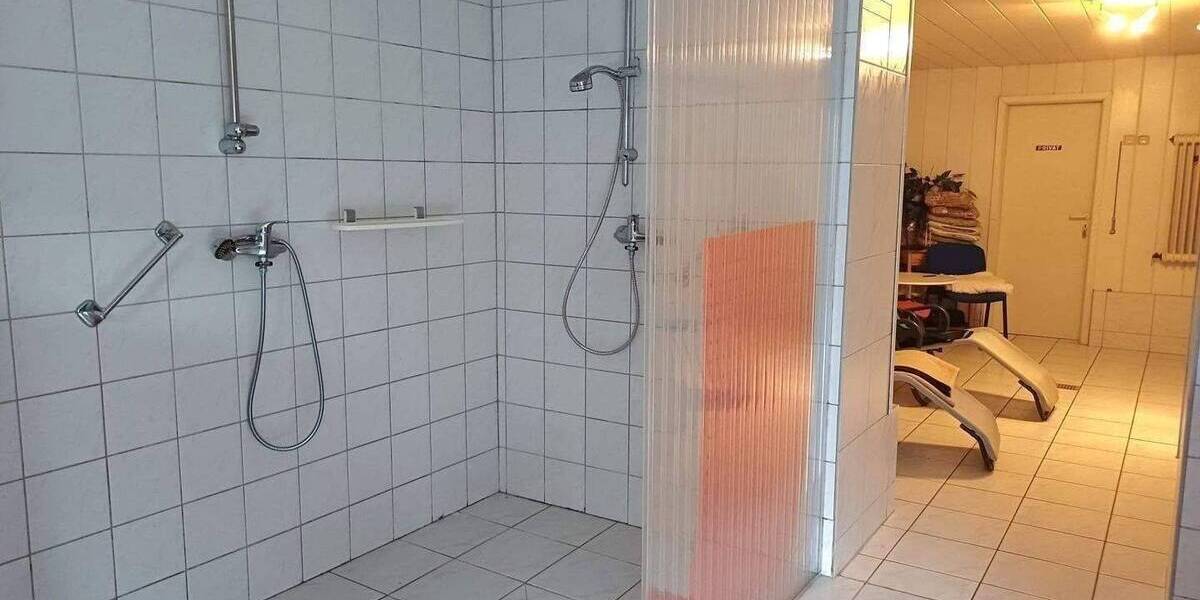 Mehrfamilienhaus, Wohnhaus Sankt Ingbert Rohrbach - 9 Zimmer, 280 m&sup2;, 249.000&euro; | Angebot:26797427