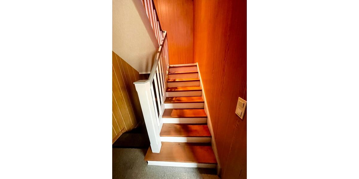 Einfamilienhaus Kirkel - 9 Zimmer, 170 m&sup2;, 250.000&euro; | Angebot:26806876