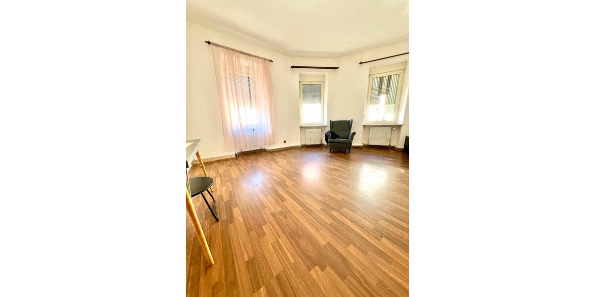 Etagenwohnung Pirmasens - 3 Zimmer, 110 m&sup2;, 640&euro; | Angebot:26020726