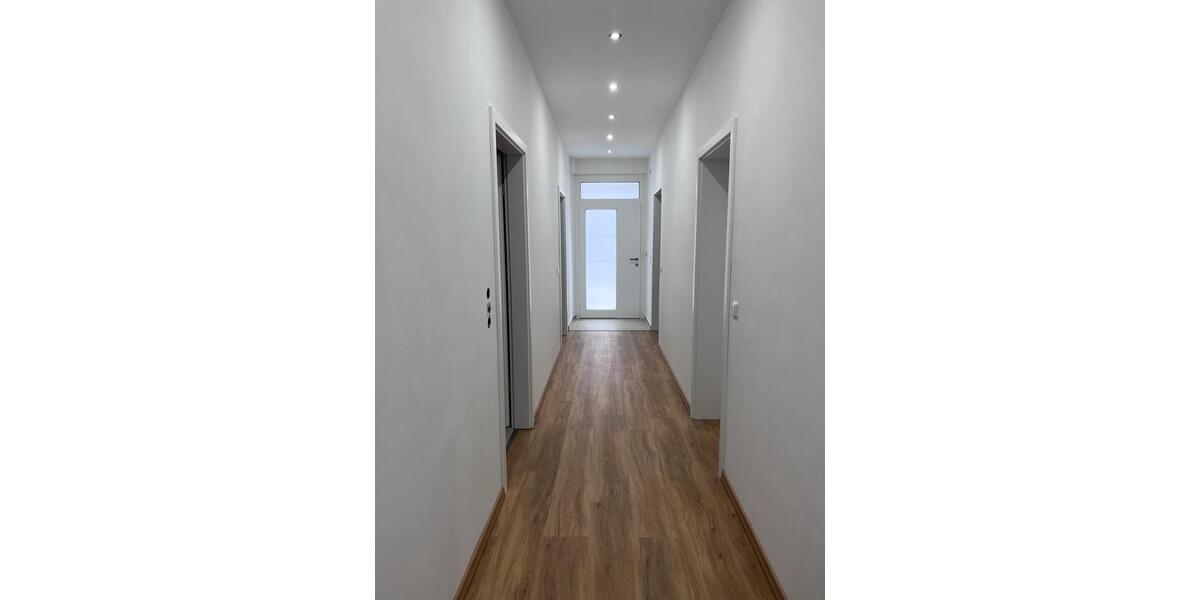 Erdgeschoßwohnung Neunkirchen Heinitz - 3 Zimmer, 102 m&sup2;, 950&euro; | Angebot:25126735