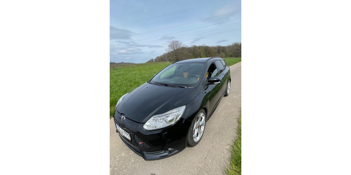 Ford Focus 128.000 km 11.990 &euro; Albessen 66871