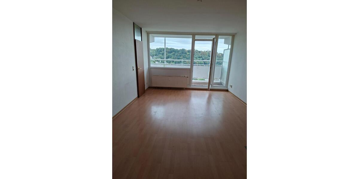 Etagenwohnung Saarbrücken Eschberg - 3.5 Zimmer, 86 m&sup2;, 180.000&euro; | Angebot:27299023