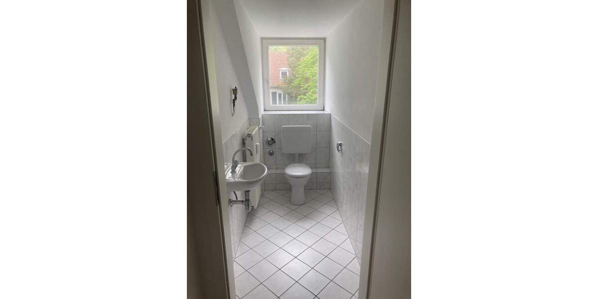 Etagenwohnung Saarbrücken Scheidt - 3 Zimmer, 97 m&sup2;, 685&euro; | Angebot:25667071