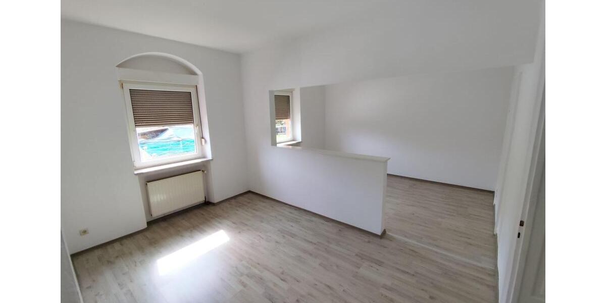 Erdgeschoßwohnung Neunkirchen - 4 Zimmer, 75 m&sup2;, 850&euro; | Angebot:25988103