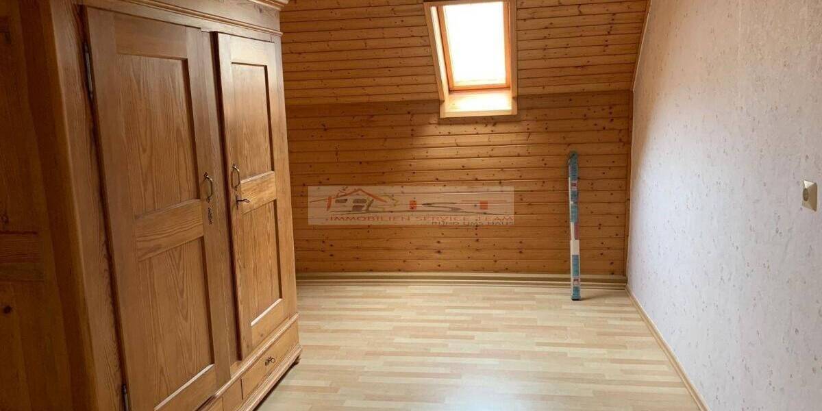 Doppelhaushälfte Jettenbach - 8 Zimmer, 170 m&sup2;, 150.000&euro; | Angebot:25666424