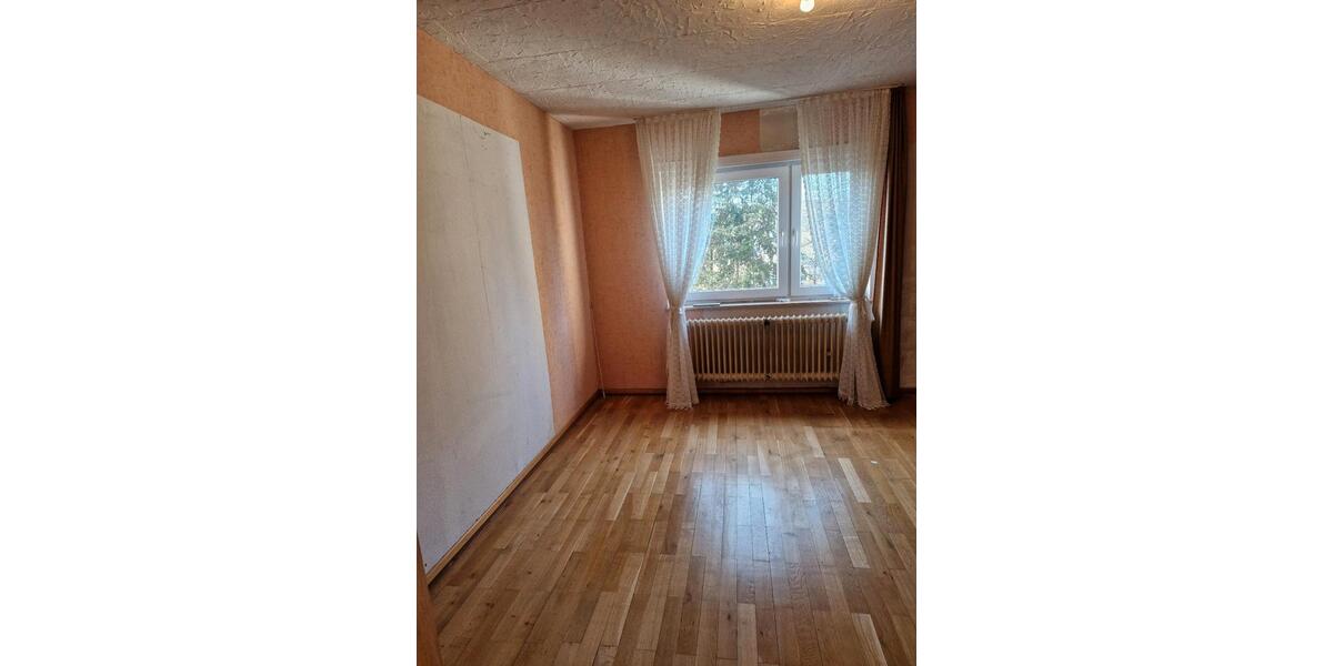 Einfamilienhaus Saarbrücken Malstatt - 6 Zimmer, 130 m&sup2;, 199.000&euro; | Angebot:24559740