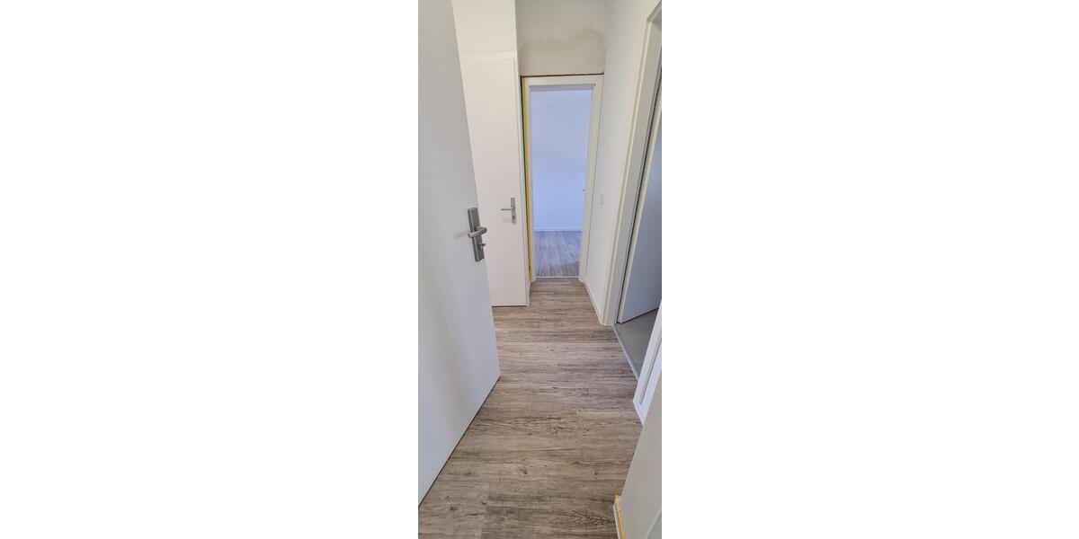 Etagenwohnung Saarbrücken Bischmisheim - 5 Zimmer, 80 m&sup2;, 799&euro; | Angebot:25940771