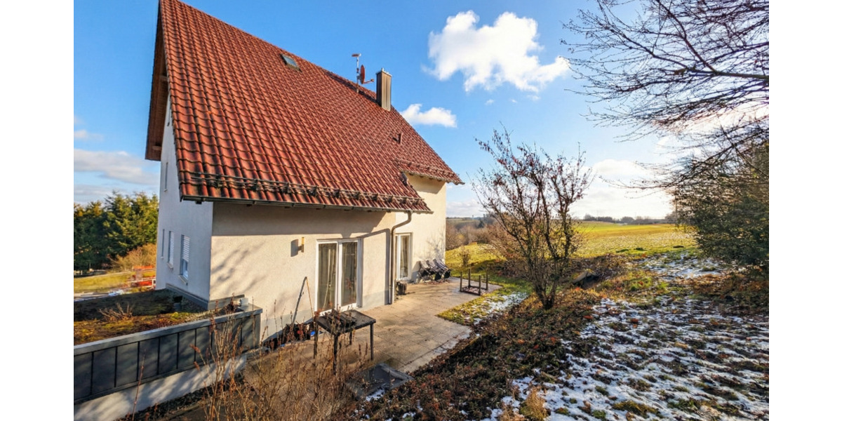 Einfamilienhaus Weselberg - 9 Zimmer, 335 m&sup2;, 498.000&euro; | Angebot:25744092
