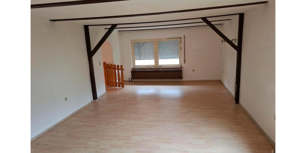 Einfamilienhaus Schönenberg-Kübelberg Kübelberg - 7 Zimmer, 200 m&sup2;, 240.000&euro; | Angebot:26088698