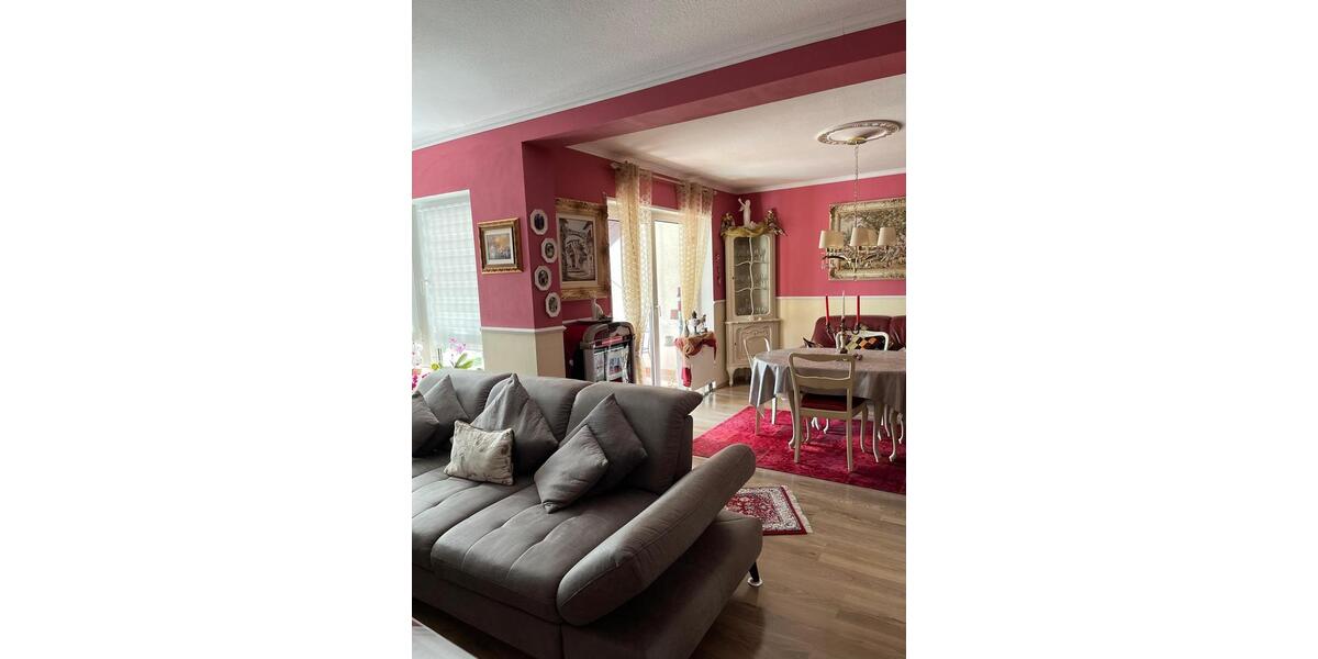 Etagenwohnung Saarbrücken Malstatt - 2.5 Zimmer, 83 m&sup2;, 675&euro; | Angebot:26032047