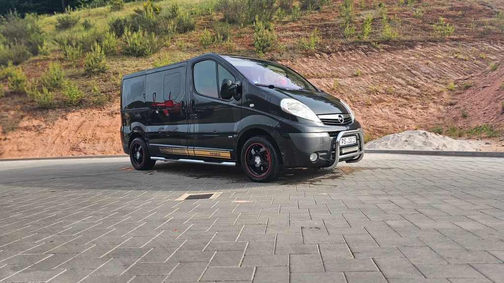Opel Vivaro 274.500 km 11.500 &euro; LEMBERG 66969