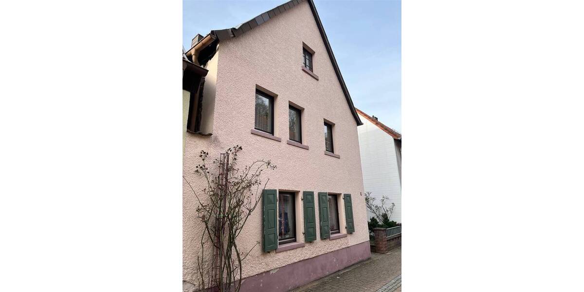 Mehrfamilienhaus, Wohnhaus Landstuhl - 6 Zimmer, 135 m&sup2;, 164.000&euro; | Angebot:26188212