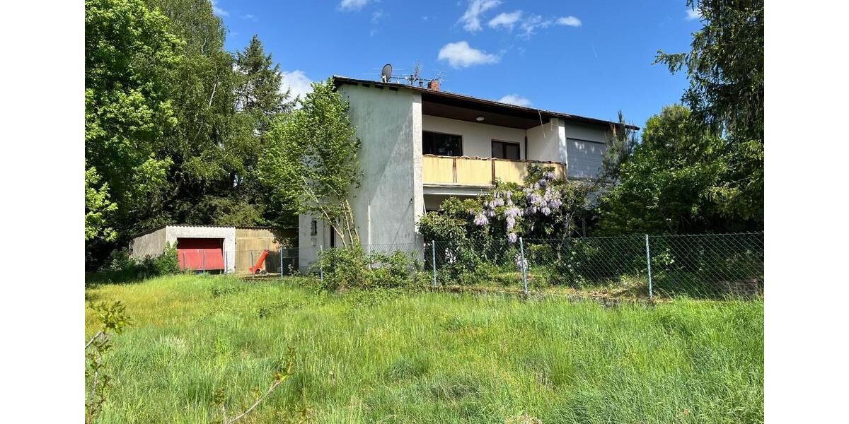 Einfamilienhaus Homburg - 6 Zimmer, 239 m&sup2;, 275.000&euro; | Angebot:25539359