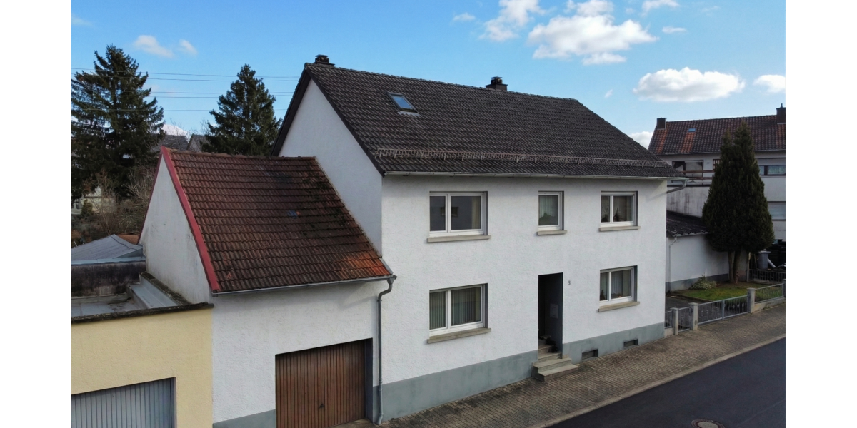 Einfamilienhaus Vinningen - 8 Zimmer, 155 m&sup2;, 195.000&euro; | Angebot:25483918