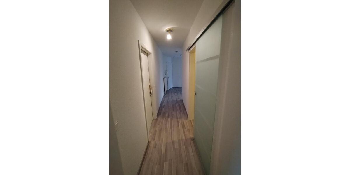 Etagenwohnung Saarbrücken Kieselhumes - 3 Zimmer, 92 m&sup2;, 1.050&euro; | Angebot:26045001