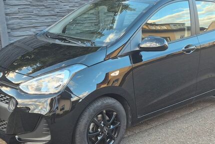 Hyundai i10 15.900 km 10.500 &euro; Bexbach 66450
