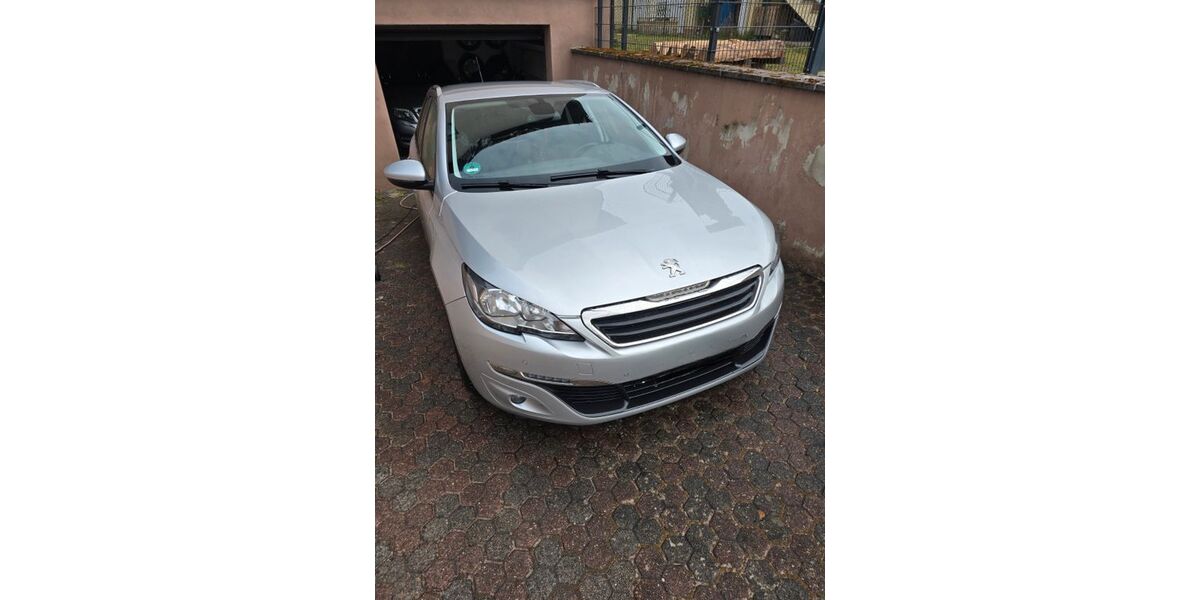Peugeot 308 193.000 km 5.100 &euro; Pirmasens 66954