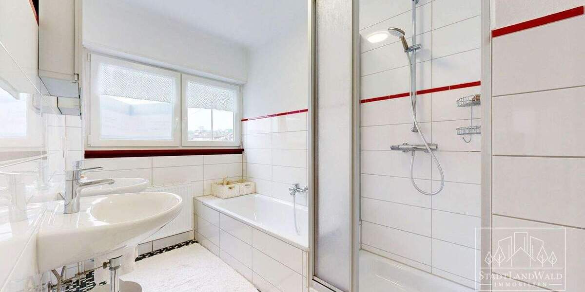 Mehrfamilienhaus, Wohnhaus Lemberg - 1 Zimmer, 300 m&sup2;, 310.000&euro; | Angebot:25668074