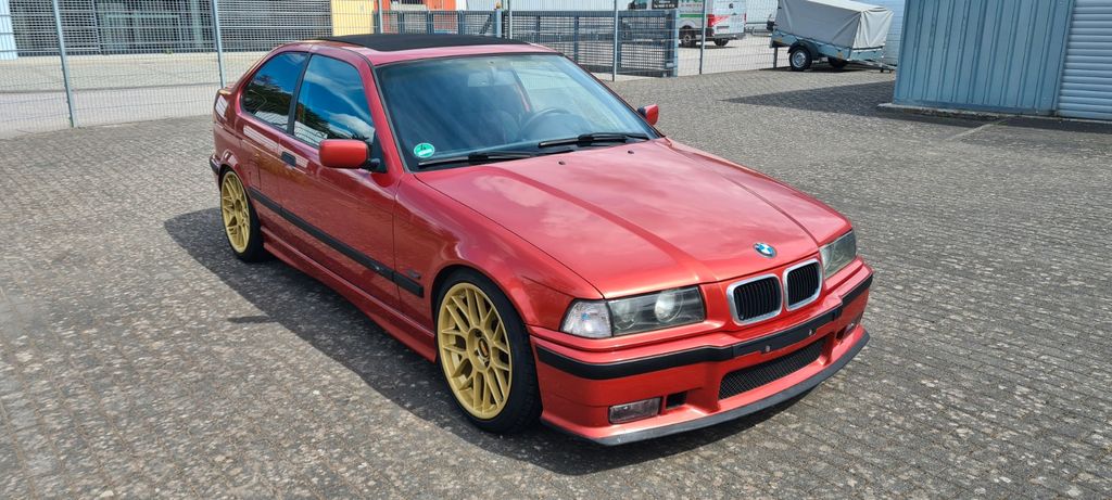 BMW 323 212.000 km 8.299 &euro; Heusweiler 66265