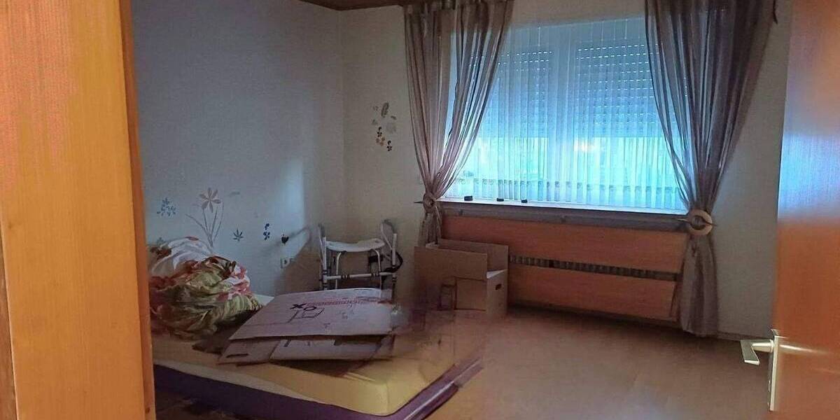 Mehrfamilienhaus, Wohnhaus Sankt Ingbert Rohrbach - 6 Zimmer, 225 m&sup2;, 335.000&euro; | Angebot:26816637