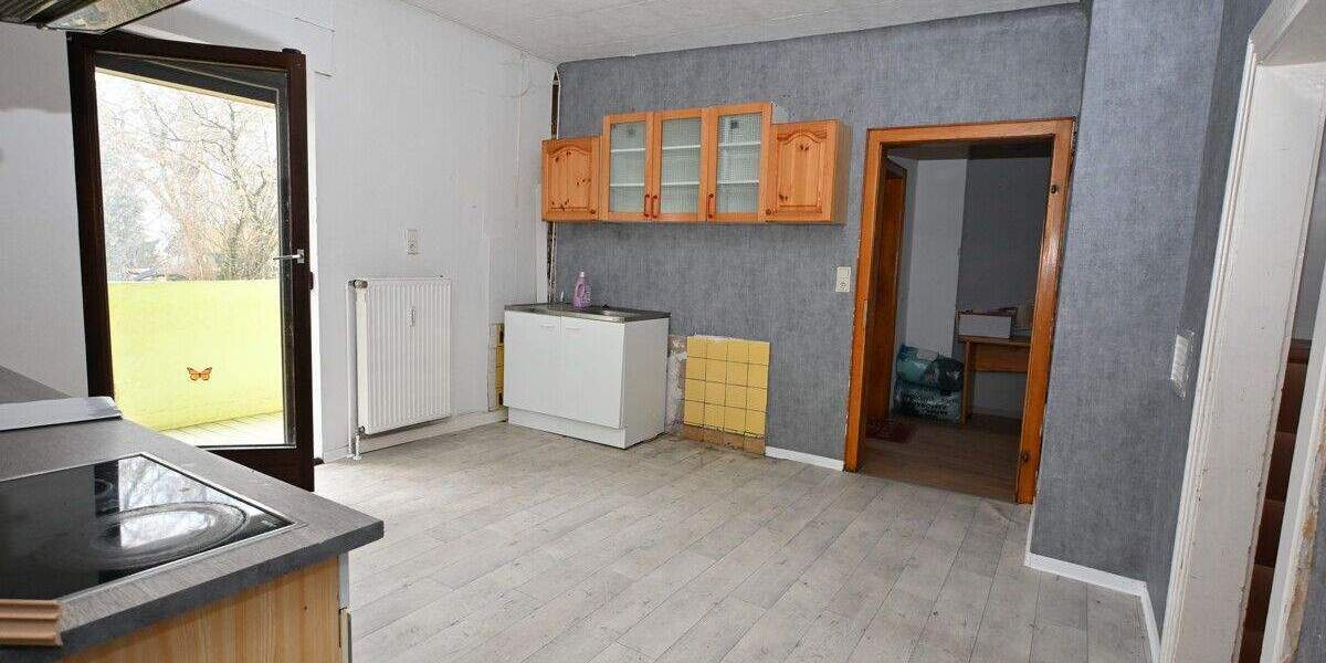 Einfamilienhaus Bexbach / Frankenholz Frankenholz - 7 Zimmer, 148 m&sup2;, 115.000&euro; | Angebot:25706690