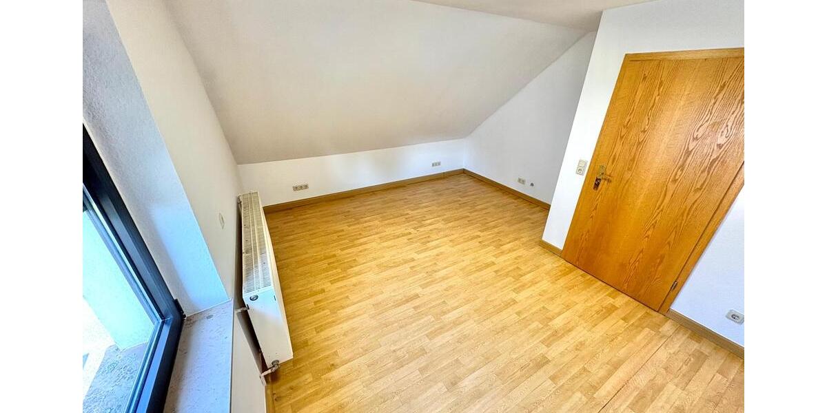 Etagenwohnung Homburg - 3 Zimmer, 70 m&sup2;, 650&euro; | Angebot:26544884