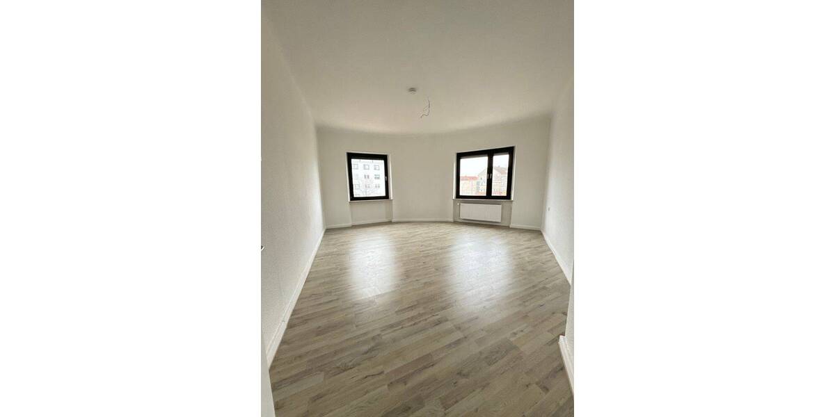 Etagenwohnung Saarbrücken / Malstatt Malstatt - 4 Zimmer, 106 m&sup2;, 800&euro; | Angebot:26894696