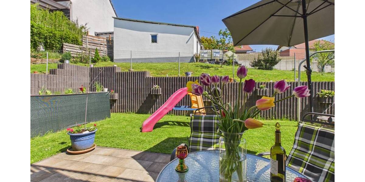 Mehrfamilienhaus, Wohnhaus Illingen / Hüttigweiler Hüttigweiler - 6 Zimmer, 181 m&sup2;, 580.000&euro; | Angebot:26500250