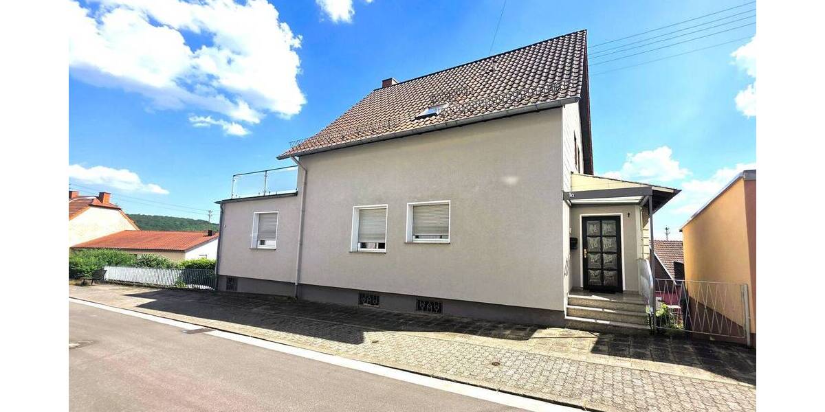 Mehrfamilienhaus, Wohnhaus Quierschied - 7 Zimmer, 170 m&sup2;, 225.000&euro; | Angebot:26804399