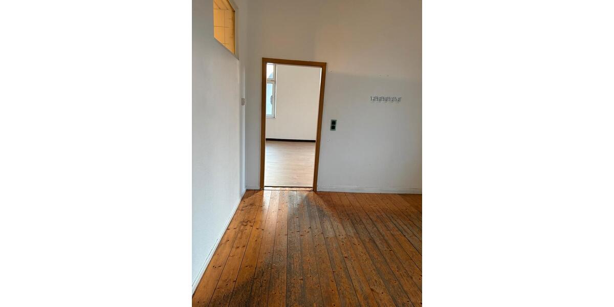 Etagenwohnung Neunkirchen - 3 Zimmer, 90 m&sup2;, 550&euro; | Angebot:25879533