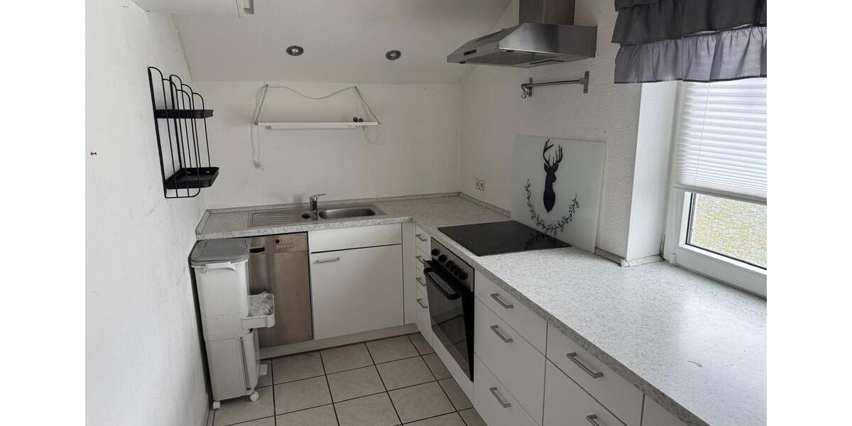 Dachgeschoßwohnung Homburg - 4 Zimmer, 95 m&sup2;, 750&euro; | Angebot:26413157
